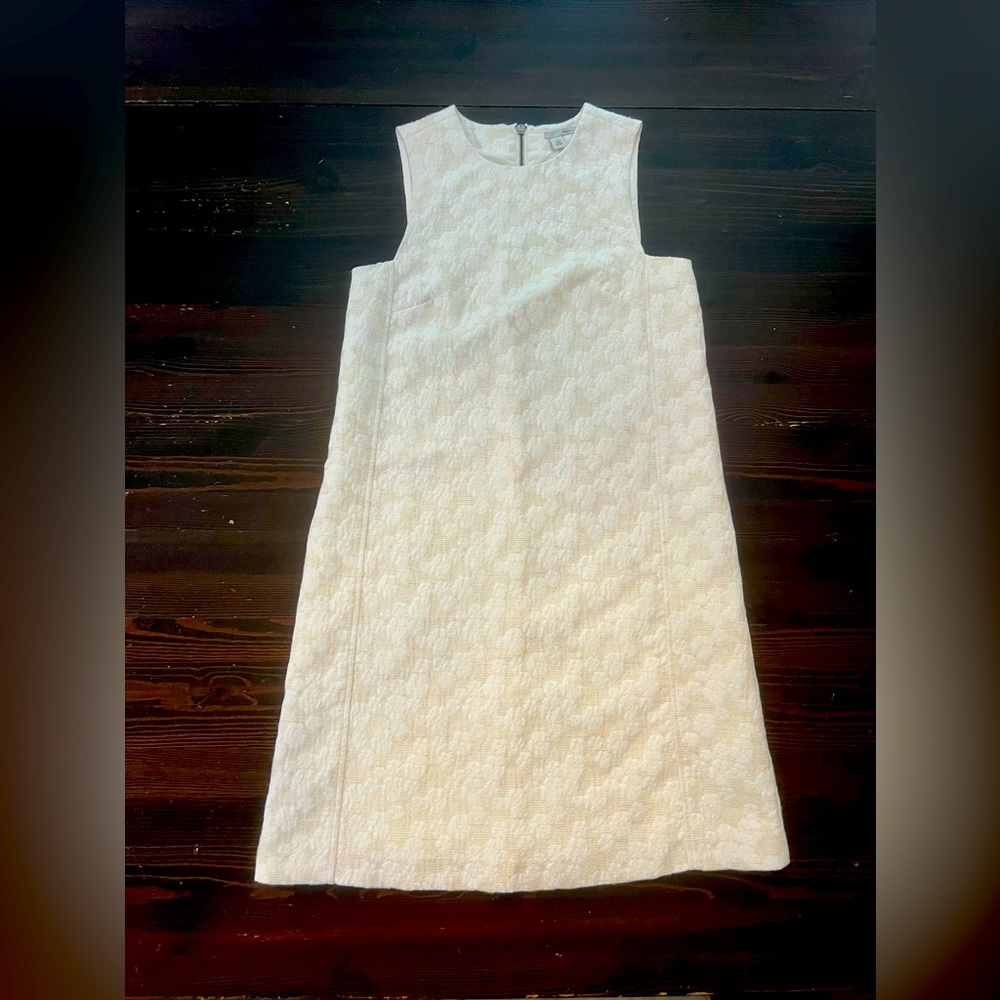 Halogen XS White Zip Back Dress with beautiful, structured neckline